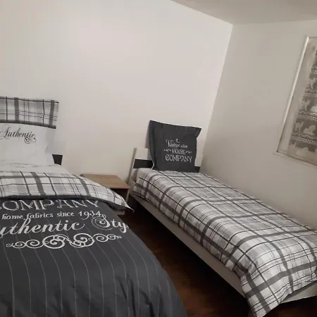 Le Pierre Curie منزل للإقامة *